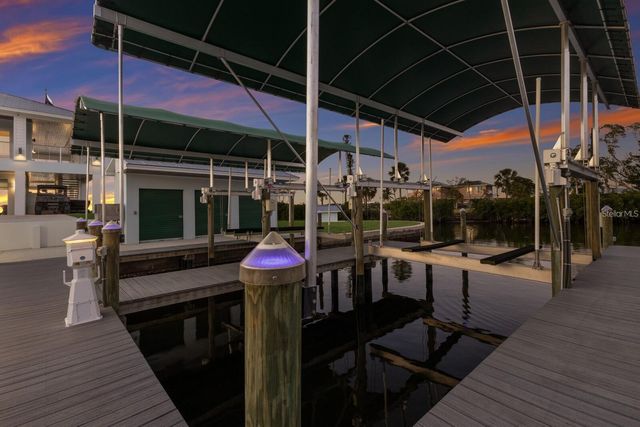 208 22ND STREET COURT NE, Bradenton, FL 34208