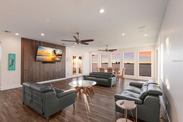 208 22ND STREET COURT NE, Bradenton, FL 34208