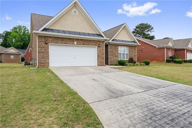 8515 Spivey Village Way, Jonesboro, GA 30236