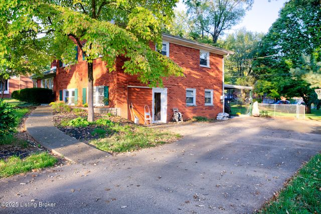 4909 Clarmar Rd, Louisville, KY 40299