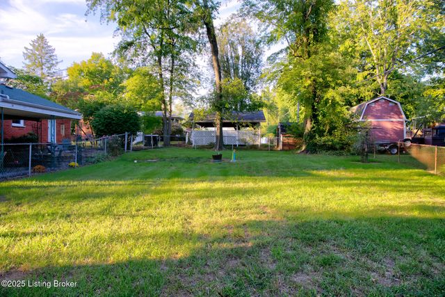 4909 Clarmar Rd, Louisville, KY 40299