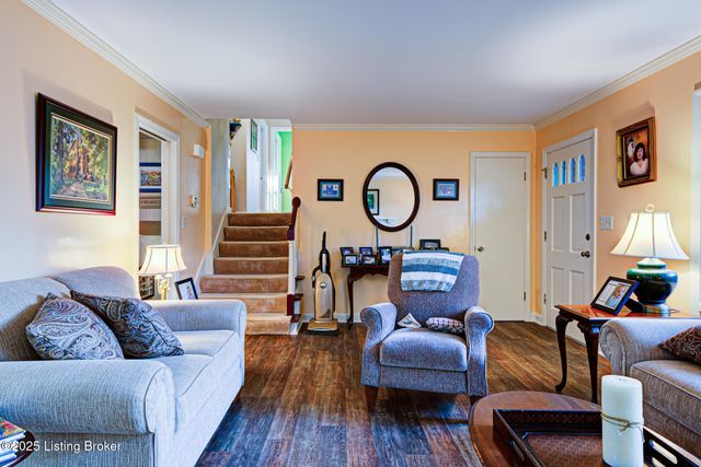 4909 Clarmar Rd, Louisville, KY 40299