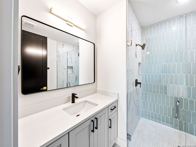 23205 LOGAN CANYON, San Antonio, TX 78255