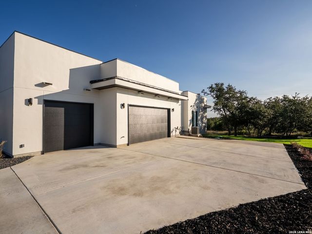 23205 LOGAN CANYON, San Antonio, TX 78255