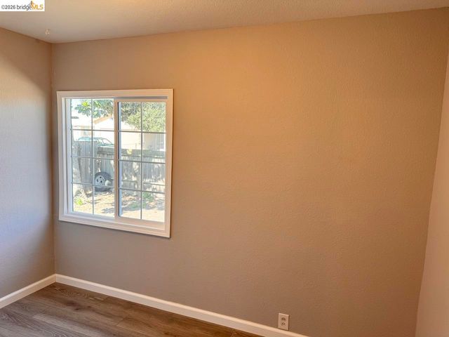 1936 & 1944 Vine Ln, Antioch, CA 94509