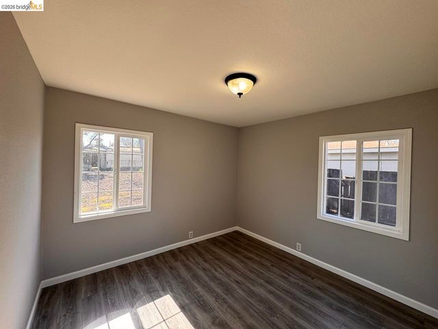 1936 & 1944 Vine Ln, Antioch, CA 94509