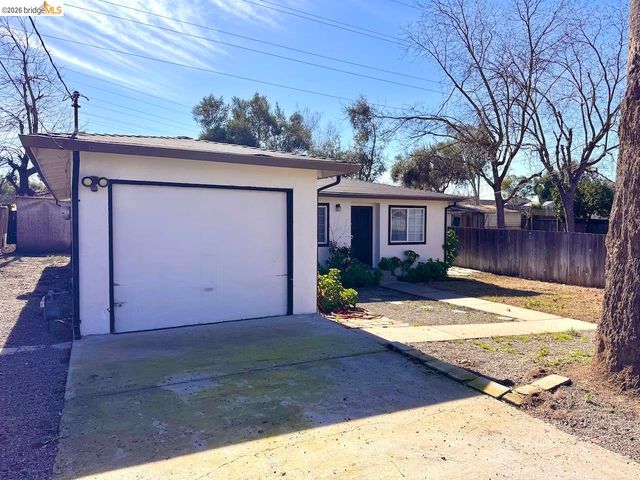 1936 & 1944 Vine Ln, Antioch, CA 94509
