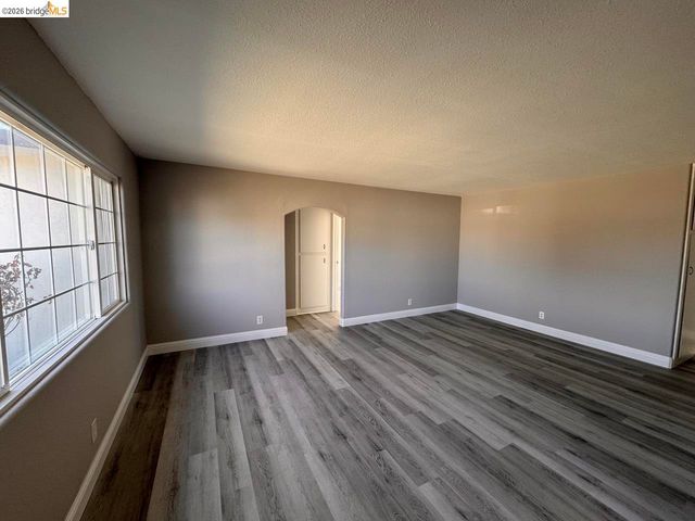 1936 & 1944 Vine Ln, Antioch, CA 94509