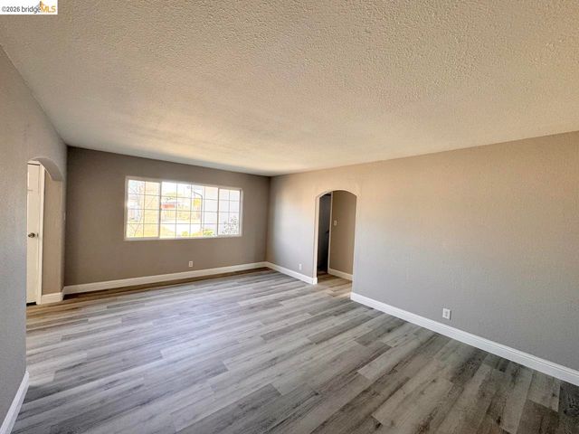 1936 & 1944 Vine Ln, Antioch, CA 94509