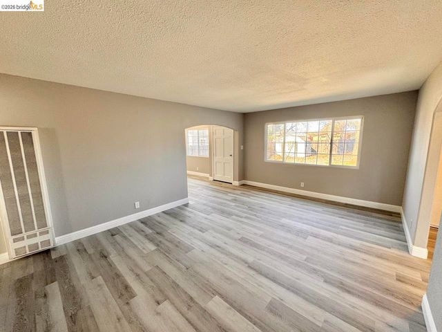 1936 & 1944 Vine Ln, Antioch, CA 94509