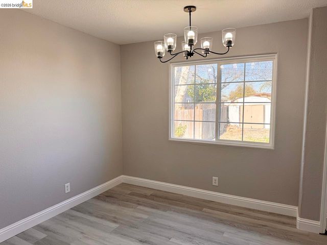 1936 & 1944 Vine Ln, Antioch, CA 94509