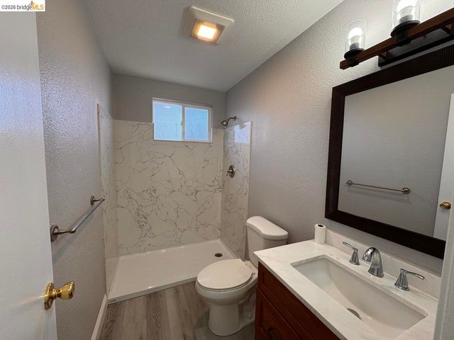 1936 & 1944 Vine Ln, Antioch, CA 94509