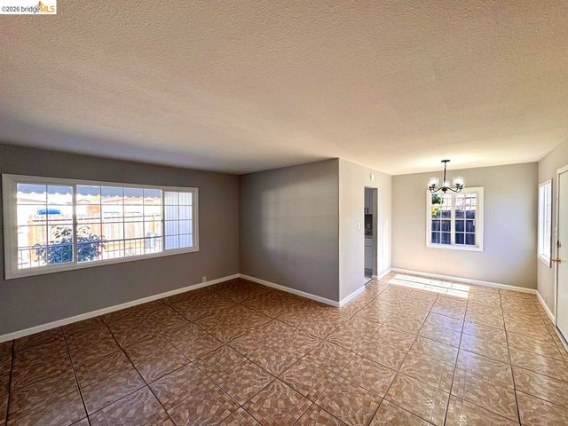 1936 & 1944 Vine Ln, Antioch, CA 94509