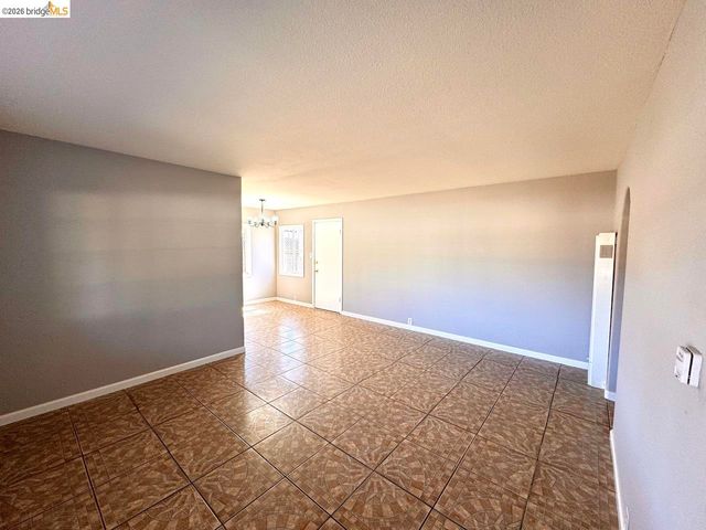 1936 & 1944 Vine Ln, Antioch, CA 94509