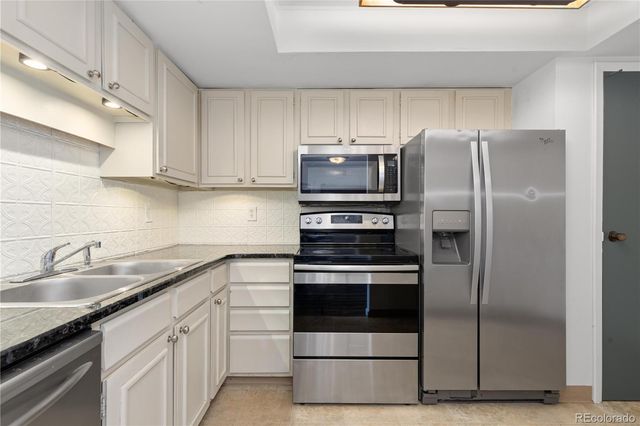 3550 S Harlan Street 124, Denver, CO 80235