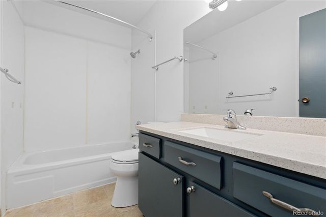 3550 S Harlan Street 124, Denver, CO 80235
