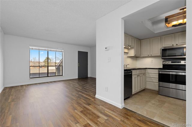 3550 S Harlan Street 124, Denver, CO 80235
