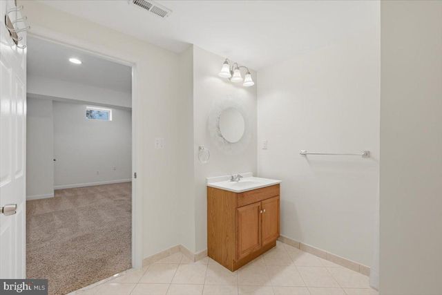20242 HIDDEN CREEK CT, Ashburn, VA 20147