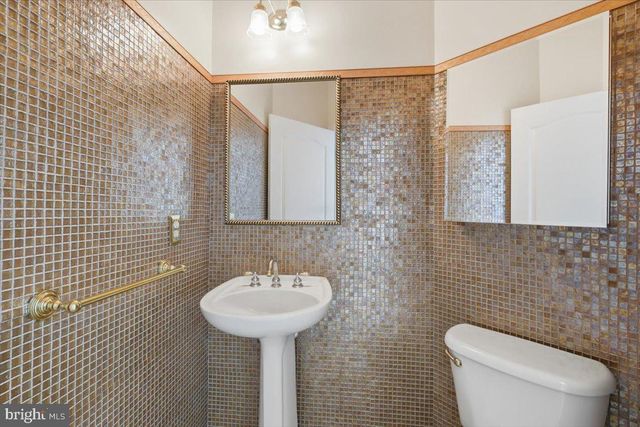 20242 HIDDEN CREEK CT, Ashburn, VA 20147