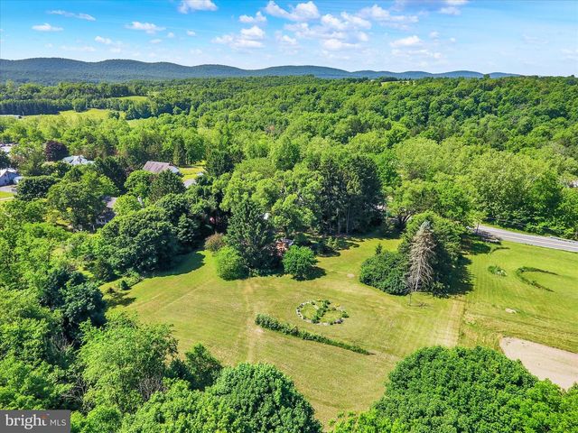 5531 SPRING RD, Shermans Dale, PA 17090