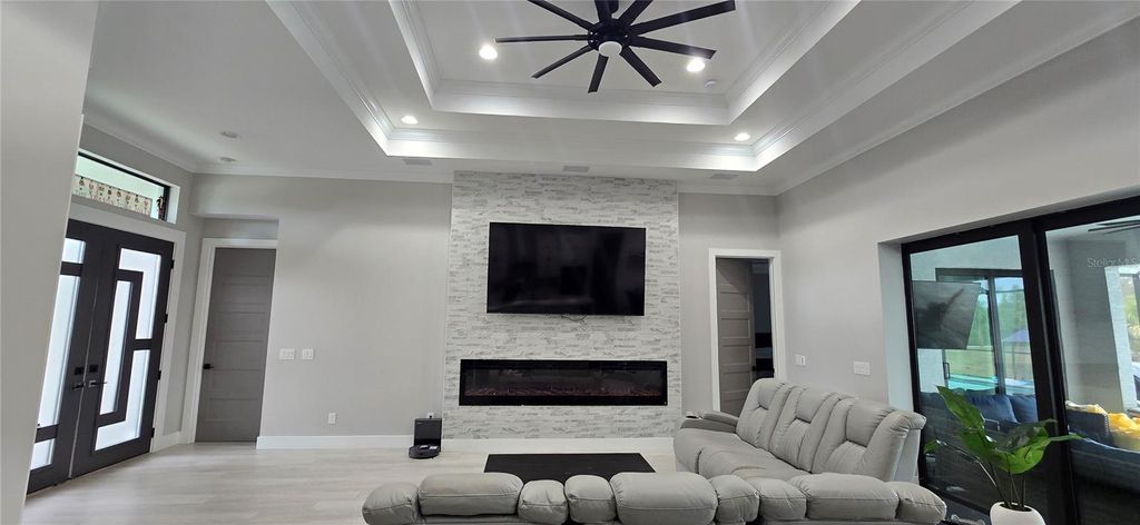 Image 8 of property listing at 1801 JOHANNESBERG ROAD, North Port, FL 34288