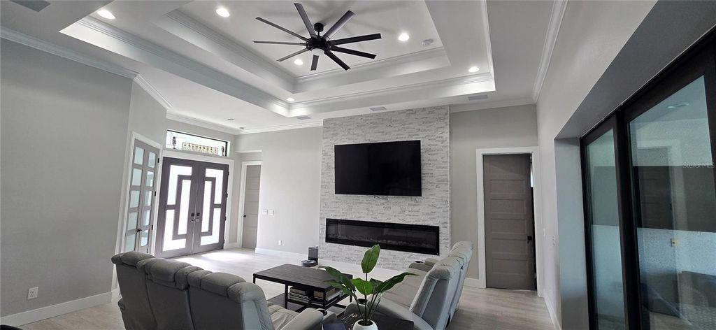 Image 9 of property listing at 1801 JOHANNESBERG ROAD, North Port, FL 34288