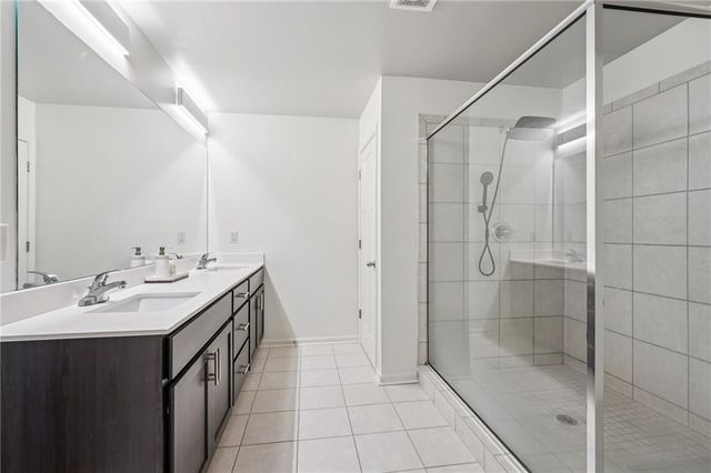 1400 Sugar Glen Court, Lawrenceville, GA 30044