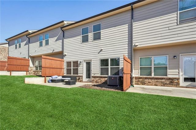 1400 Sugar Glen Court, Lawrenceville, GA 30044