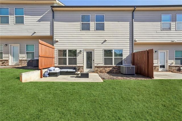 1400 Sugar Glen Court, Lawrenceville, GA 30044