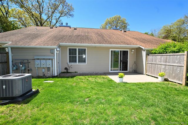 347 Oakwood Avenue, Bayport, NY 11705