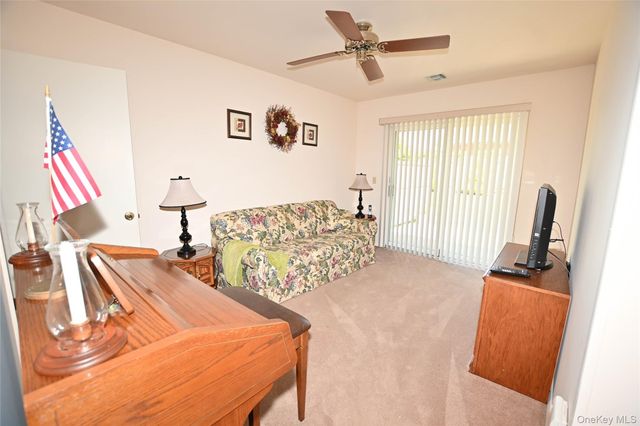 347 Oakwood Avenue, Bayport, NY 11705