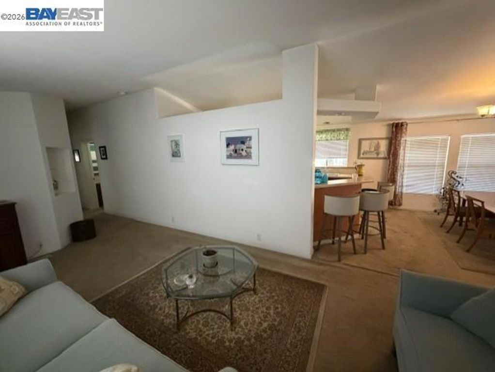 Image 15 of property listing at 29231 Whalebone Way, Hayward, CA 94544