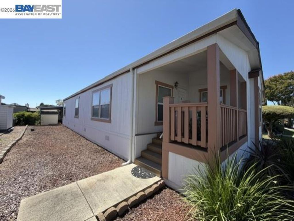 Image 36 of property listing at 29231 Whalebone Way, Hayward, CA 94544