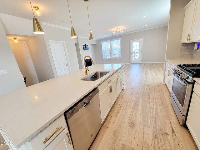 6010 Kayton Street, Raleigh, NC 27616