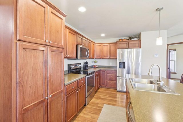 659 Pelican Lane, Sun Prairie, WI 53590