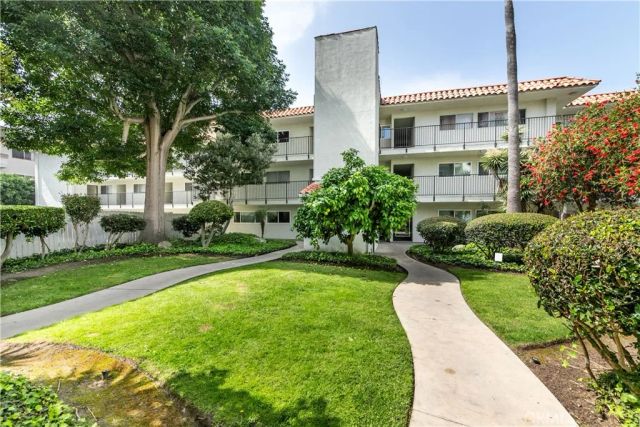 1720 Ardmore Avenue 212, Hermosa Beach, CA 90254
