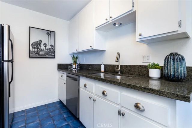 1720 Ardmore Avenue 212, Hermosa Beach, CA 90254