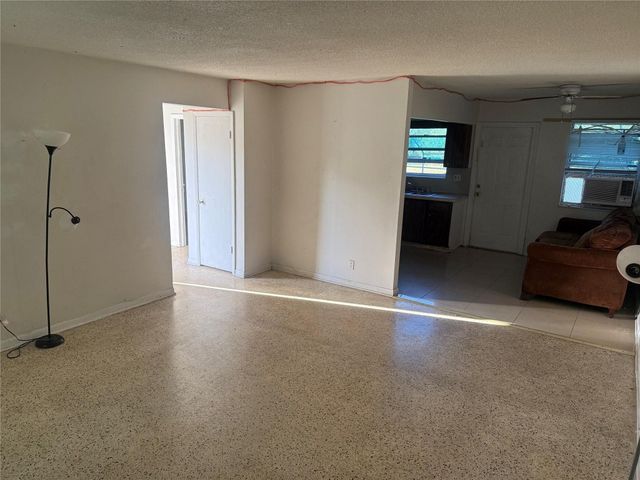 6019 Hayes Street, Hollywood, FL 33024