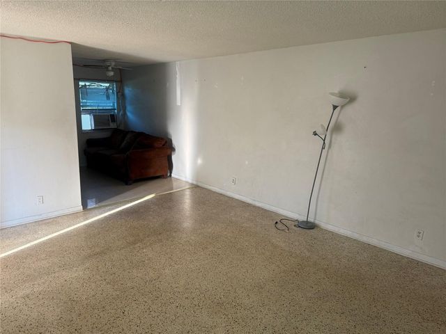 6019 Hayes Street, Hollywood, FL 33024