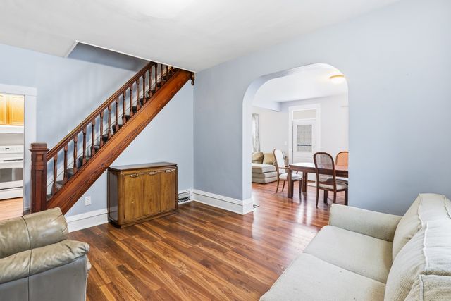 911 Franklin Street, Pella, IA 50219