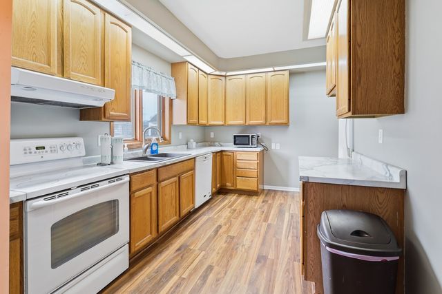 911 Franklin Street, Pella, IA 50219