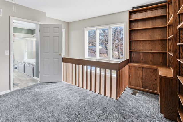 911 Franklin Street, Pella, IA 50219