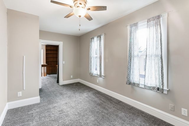 911 Franklin Street, Pella, IA 50219