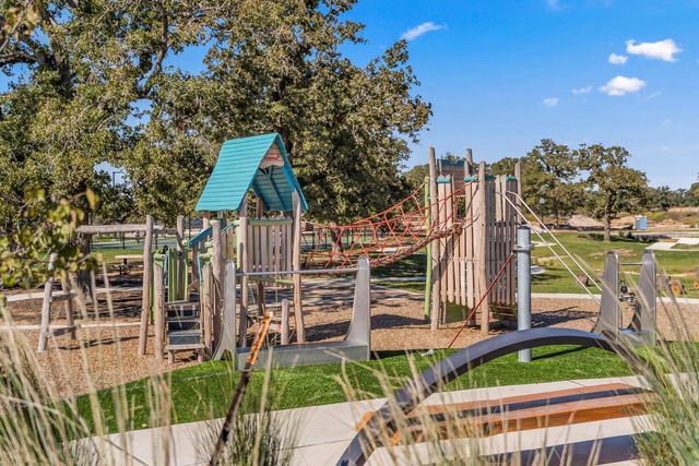 110 Nandina PATH, Bastrop, TX 78602