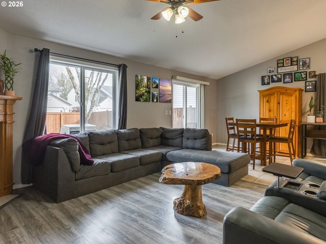 1607 Ne 16TH Ct, Battle Ground, WA 98604