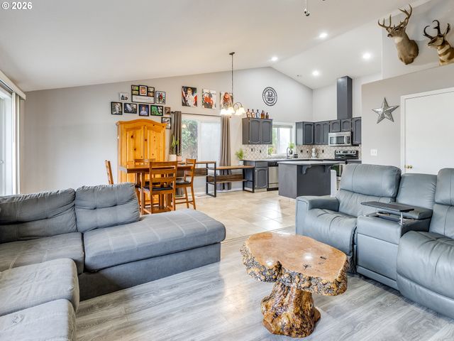 1607 Ne 16TH Ct, Battle Ground, WA 98604