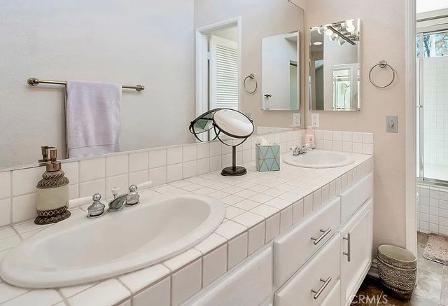 34 Santa Monica, Aliso Viejo, CA 92656