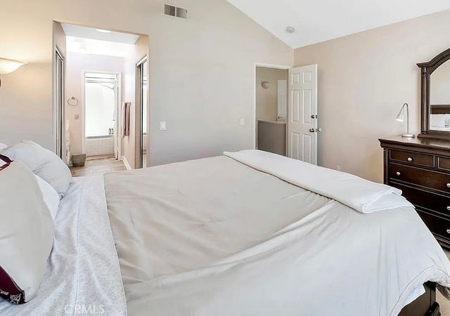 34 Santa Monica, Aliso Viejo, CA 92656