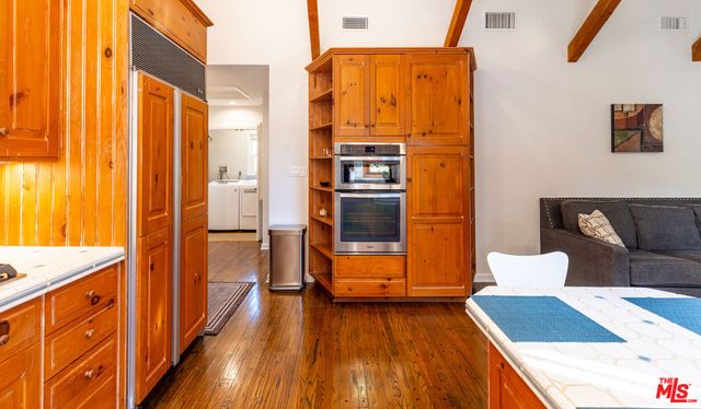 2771 CLUB Drive, Los Angeles, CA 90064