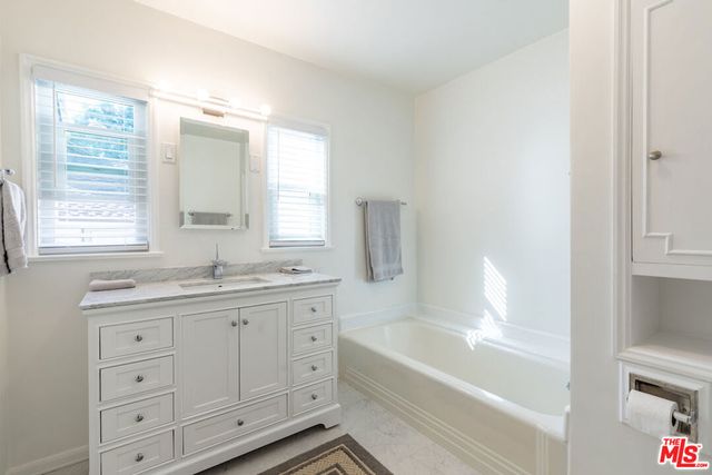 2771 CLUB Drive, Los Angeles, CA 90064